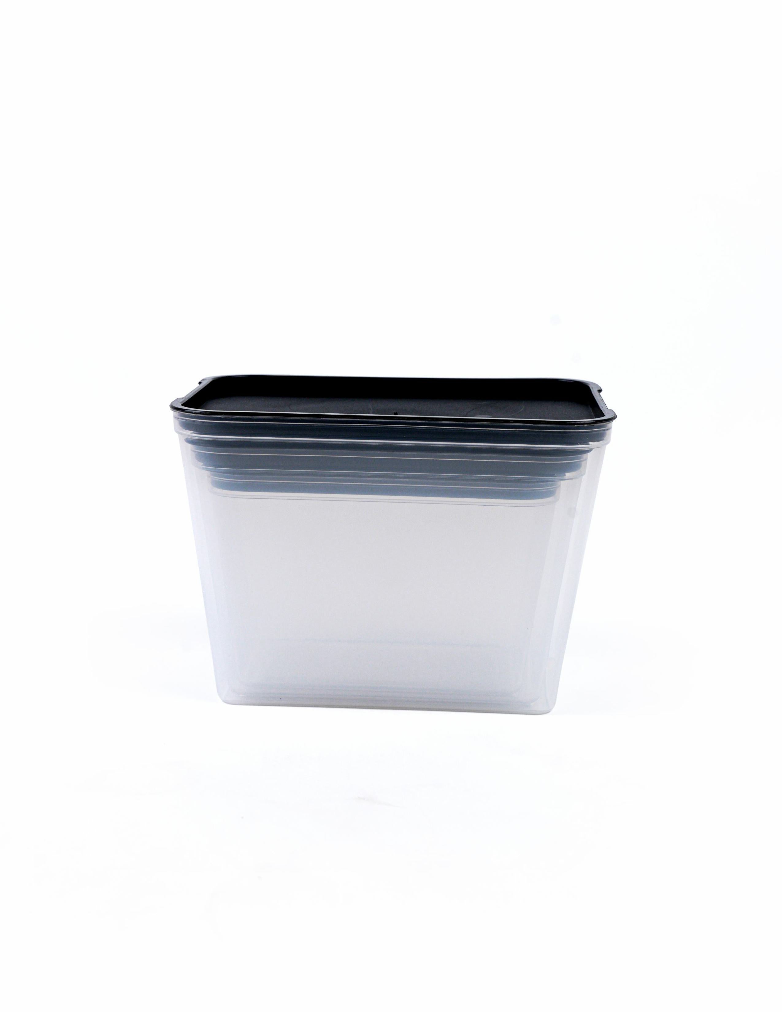 Set of stackable plastic fridge storage boxes with black airtight lids (Pack of 3)